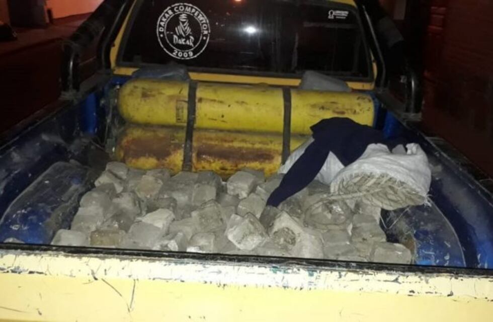 Quedó preso tras ser sorprendido robando 100 adoquines de la obra de La Cañada