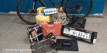 Alta Gracia: la Policía halló elementos robados en un descampado