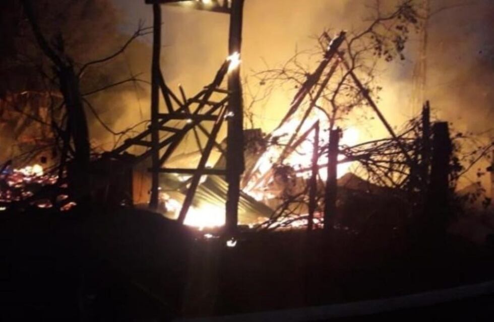 San Antonio: se incendió un galpón y hubo lesionados