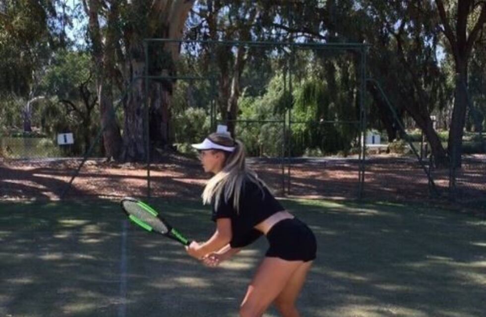 Katie Boulter, la sensual tenista que se roba todas las miradas en Wimbledon