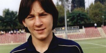 Lionel Messi se probó en River y un día convirtió 12 goles en un partido\u002E