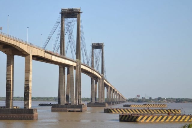 Mayores controles para cruzar el puente\u002E