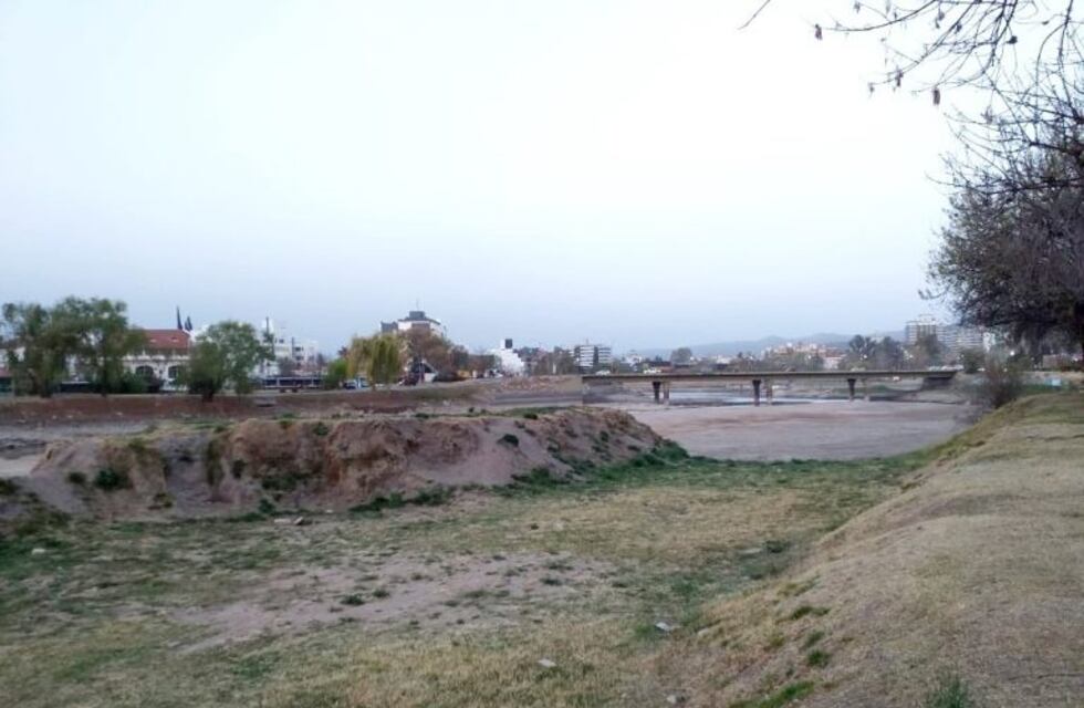 "Alerta Naranja" en Carlos Paz: recomiendan preservar la utilización del agua potable