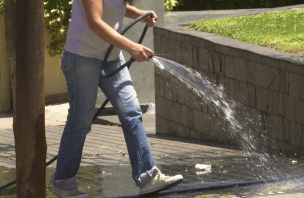 Puerto Madryn: el 1° de noviembre entrará en vigencia un nuevo horario de riego