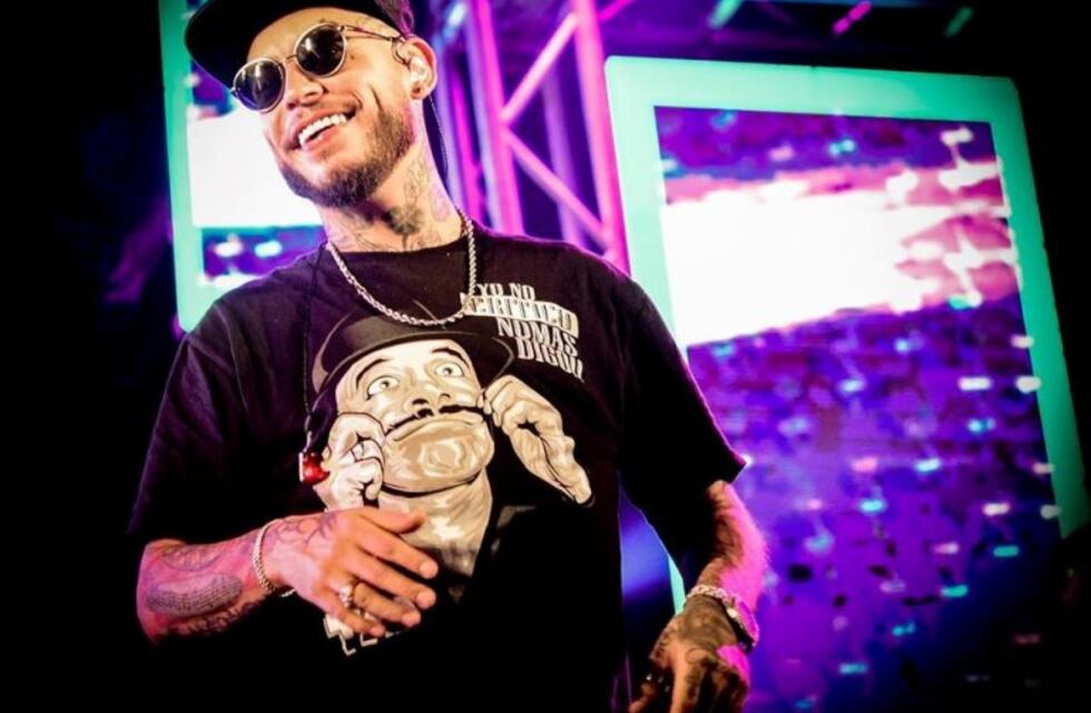 El nuevo tatuaje de Ulises Bueno, una frase de "Gracias a la vida"