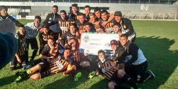 El Aurinegro eliminó a Unión de Álvarez tras superar a Adiur en su primer cruce\u002E