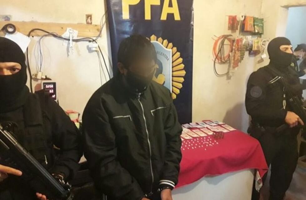 Durante la prisión domiciliaria tenía un kiosco de venta de drogas