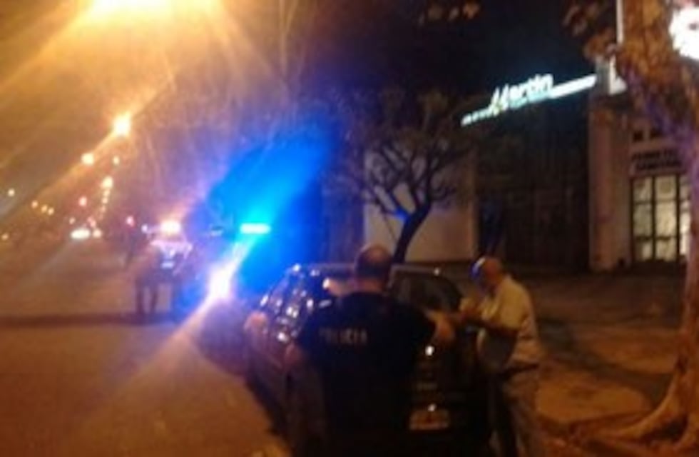 Motociclista circulaba ebrio y armado: fue detenido