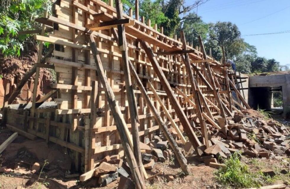 Construyen una alcantarilla en el Arroyo Ramón Ayala