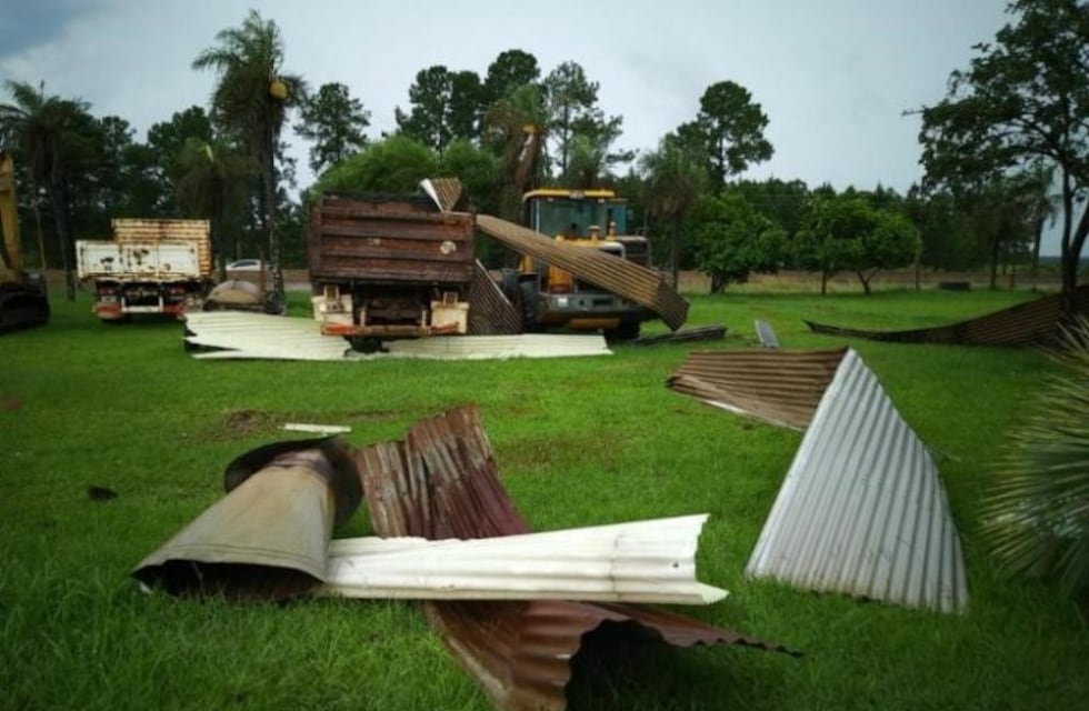 Temporal arrasó con casas de seis familias en Candelaria