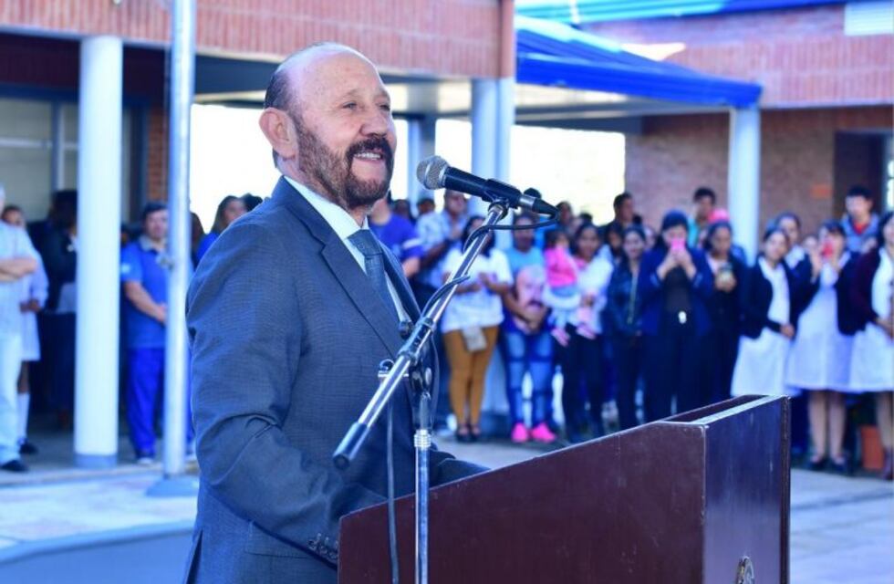 Insfrán pidió  cuatro años más para hacer más obras