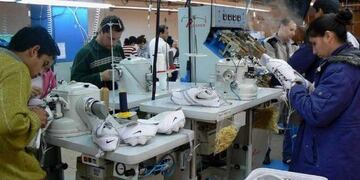 Dass comenzó a prescindir de personal cuando las principales marcas dejaron de pedir pares de zapatillas\u002E