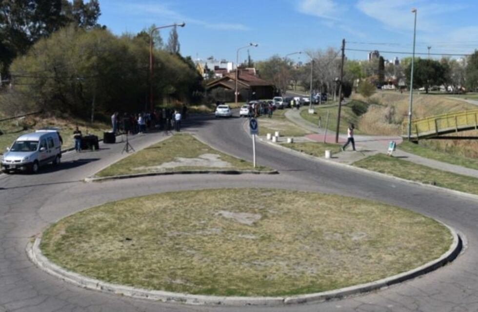 Construirán un paso peatonal entre Fuerte Argentino y el Palihue