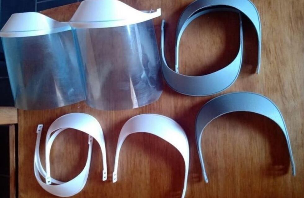 Bahía Blanca: alumnos diseñan máscaras protectoras para médicos
