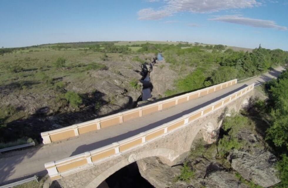 Municipios y UNRC piden la pavimentación de la ruta 23, para unir las sierras