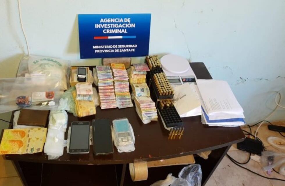 Un detenido, secuestro de armas y droga tras varios allanamientos por un crimen mafioso