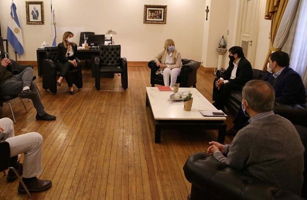 Avanza el proyecto de investigación sobre el virus entre Salud, CONICET y UNT