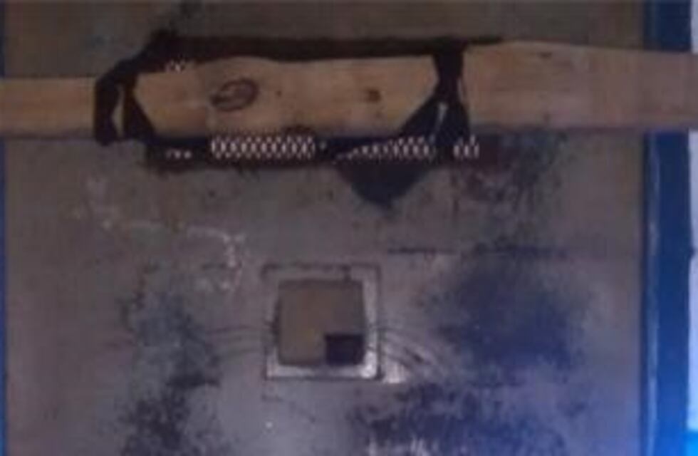 Habló la madre de uno de los presos atrincherados: "Los tienen como perros"