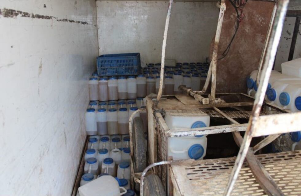 Decomisaron 1100 litros de orina de mujer destinados a un laboratorio porteño