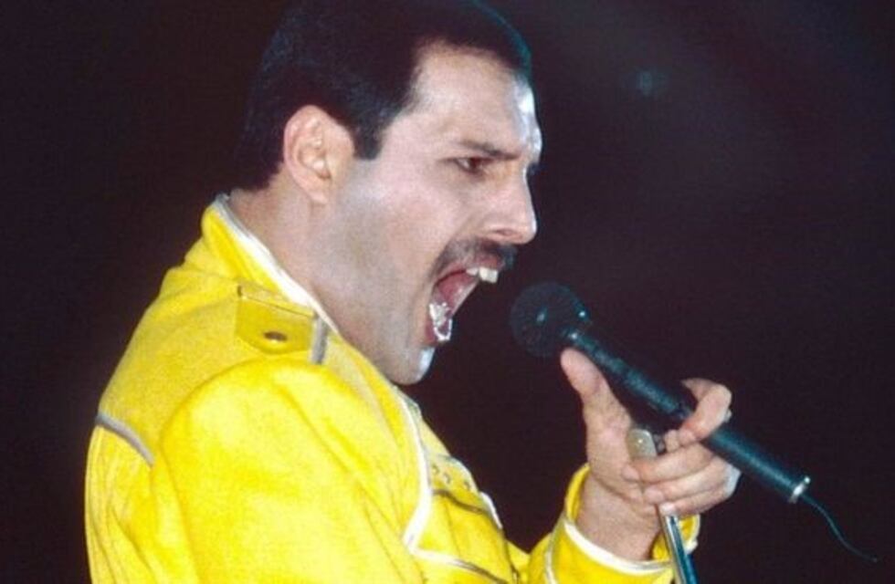 Encontró la cara de Freddie Mercury en su comida y la foto se volvió viral
