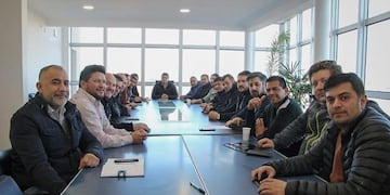 Claudio Vidal anunció la construcción de escuela primaria y secundaria