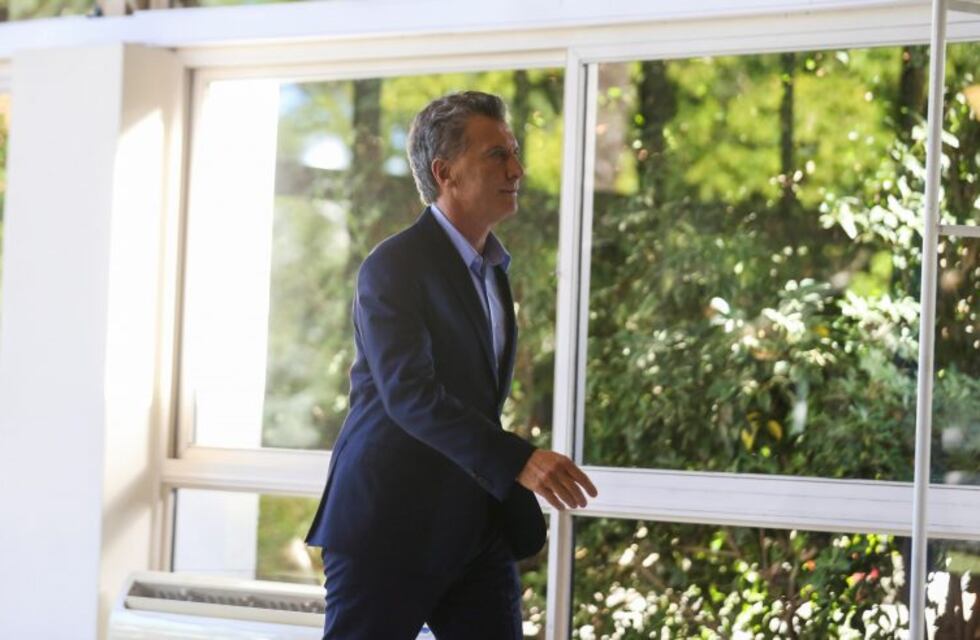 Macri quiere terminar con el sistema de canje de pasajes aéreos