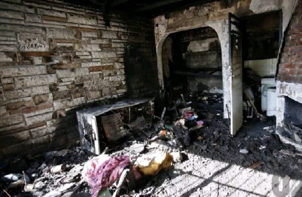 Dos nenas sufrieron heridas de consideración al incendiarse su casa
