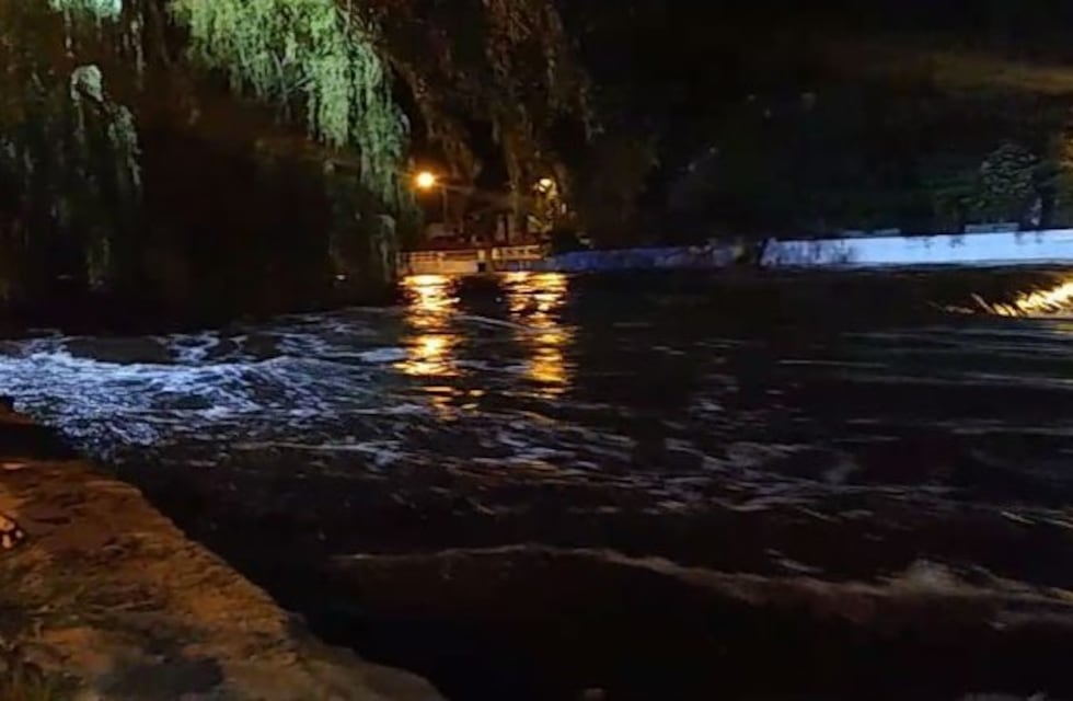 Video: Impresionante crecida del río Mina Clavero