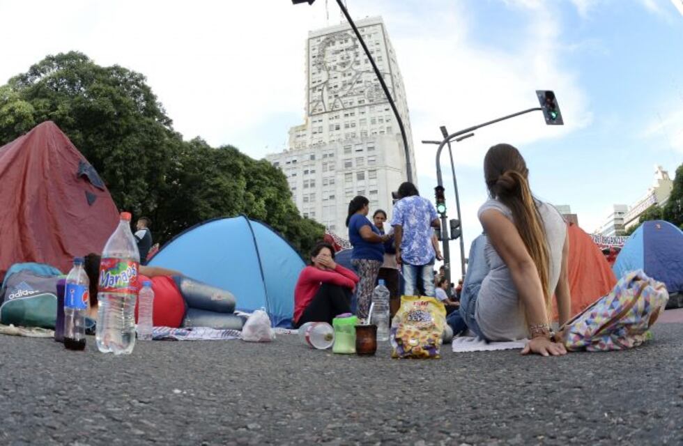 Habrá acampe en supermercados de 14 provincias por la crisis
