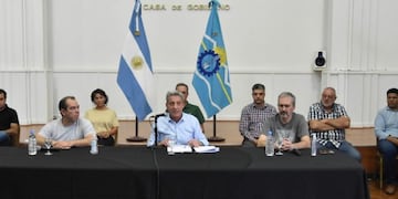 Mariano Aricioni y equipo