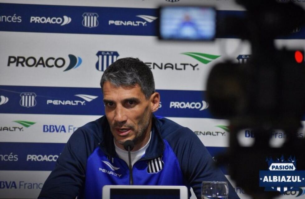 Vojvoda y su buena relación con Bernardi, separada por el clásico