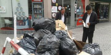 Basura acumulada en las calles (Web)