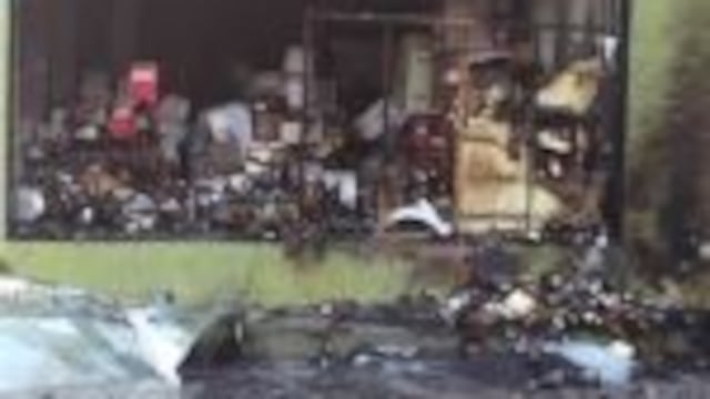 Hubo pu00e9rdidas materiales en el incendio de la vinoteca.