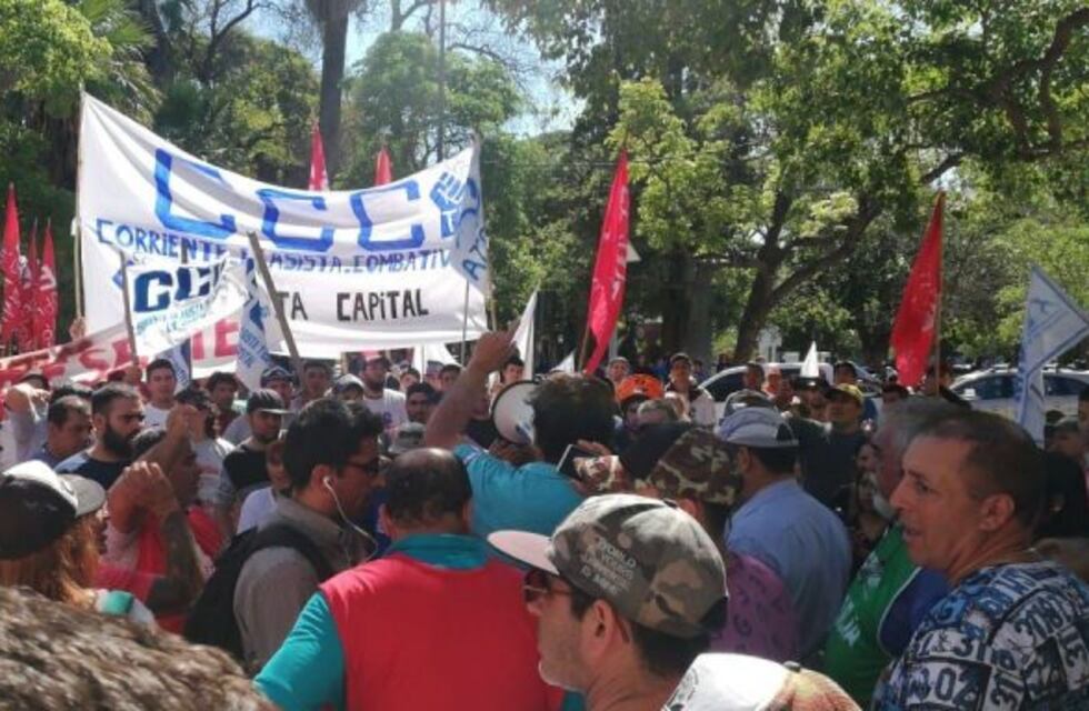 4A: En La Rioja fue masiva la movilización en contra del Gobierno