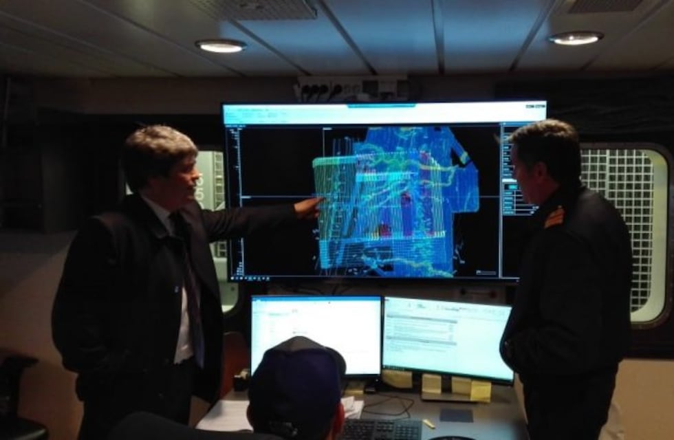 Partió el buque noruego Seabed Constructoral, para localizar el submarino