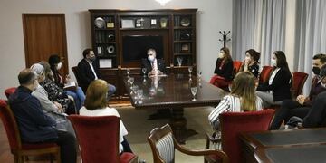 Legislatura: Jaldo recibió a ONGs de la provincia para coordinar acciones\u002E (Legislatura de Tucumán)