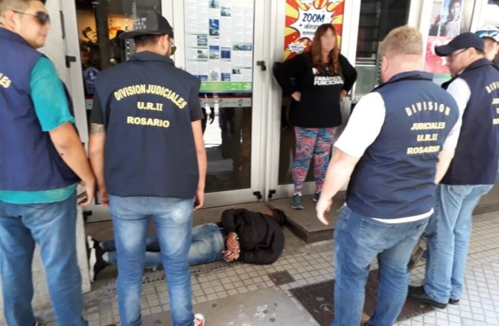 Un punga intentó coimear a policías en el microcentro y fue detenido