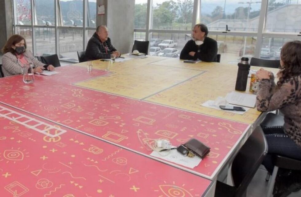 Garantizan sueldos a estatales, pero sin posibilidad de aumentos