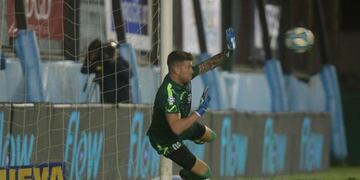 Tremendo Guido, adivinando la intención de su ex compañero Nico Giménez\u002E La vigencia del arquero de la T\u002E