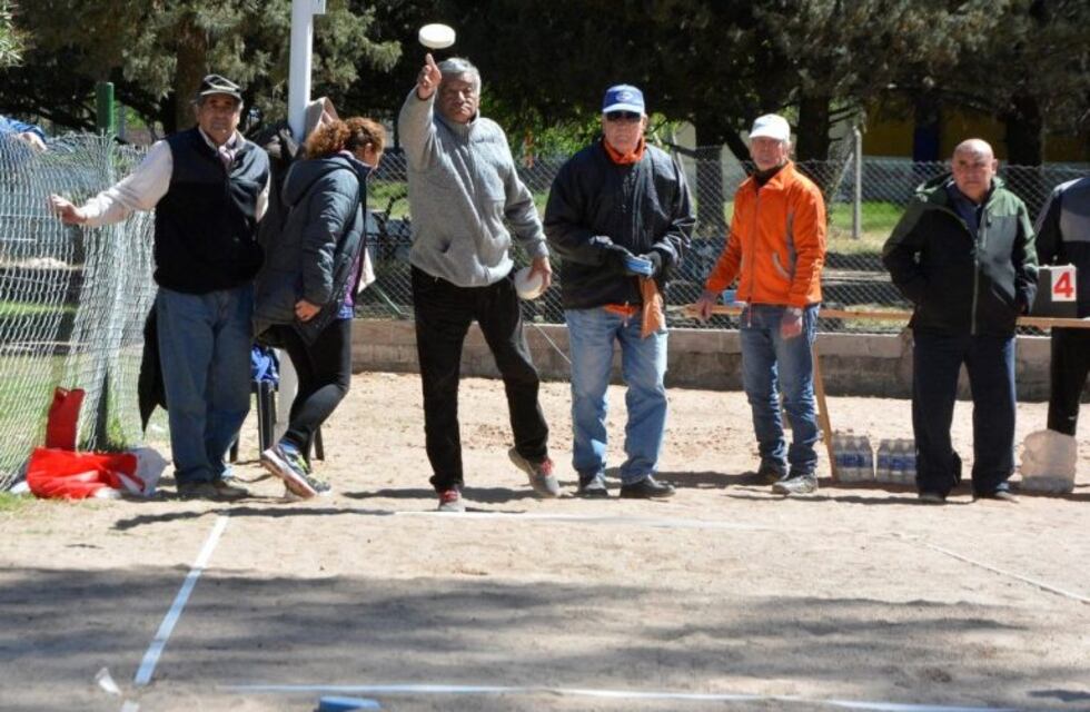 Los adultos mayores puntanos celebraron su día en el "Ave Fénix"