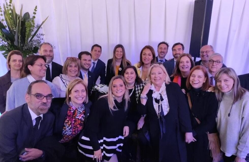 Carrió en Santa Fe: "Quedó claro que los que no querían bajar impuestos eran los gobernadores del PJ"