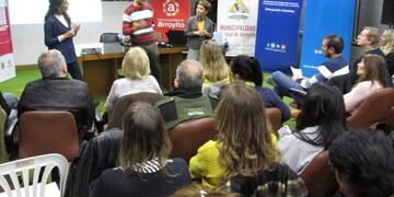 charla de sensibilización en genero y diversidad en Arroyito