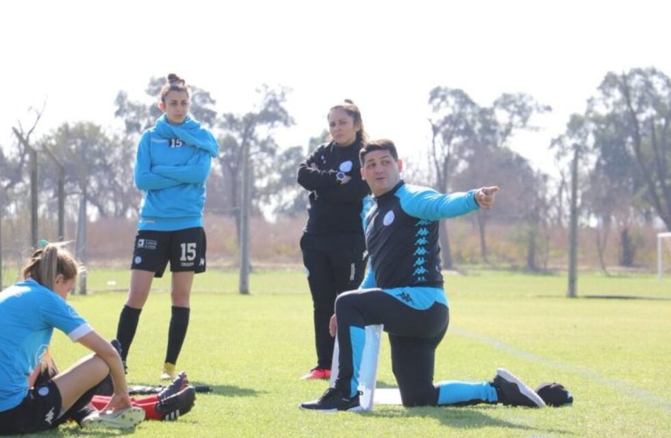 El Tano Spallina se puso al frente del fútbol femenino de Belgrano