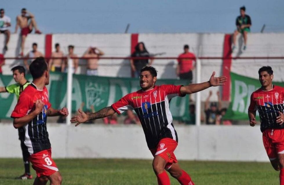 Dolor por la muerte del futbolista Claudio Apud