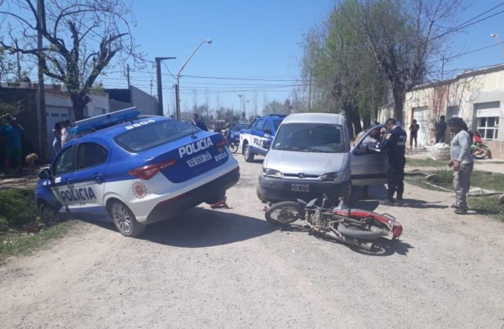 La policía logró detener a 2 motochorros tras una persecución