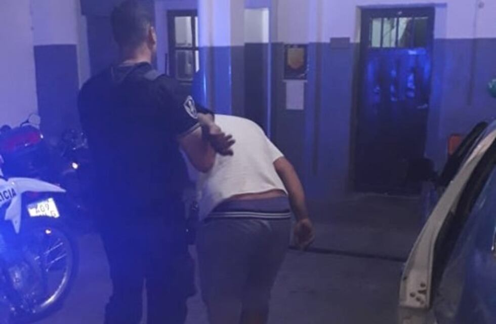 Alta Gracia: circulaba en un automóvil gemelo y quedó detenido