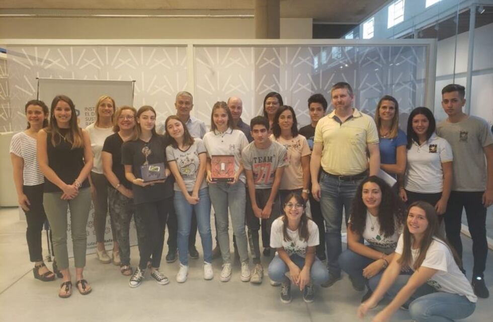 "Elevando la conciencia" recibió 12 trabajos de investigación sobre el medioambiente