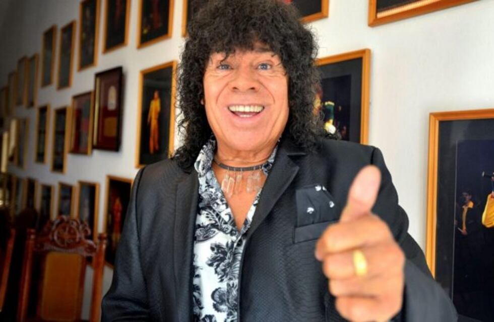 La Mona Jiménez y su saludo para los niños en su día