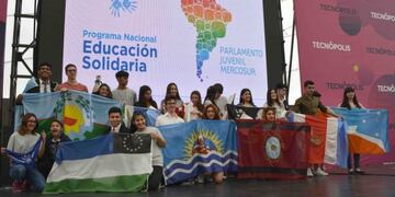 caleta olivia parlamento juvenil del mercosur