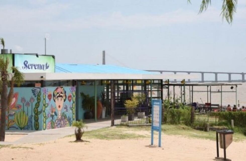 Sin bares y con baños clausurados: así arrancó la temporada en la Rambla Catalunya